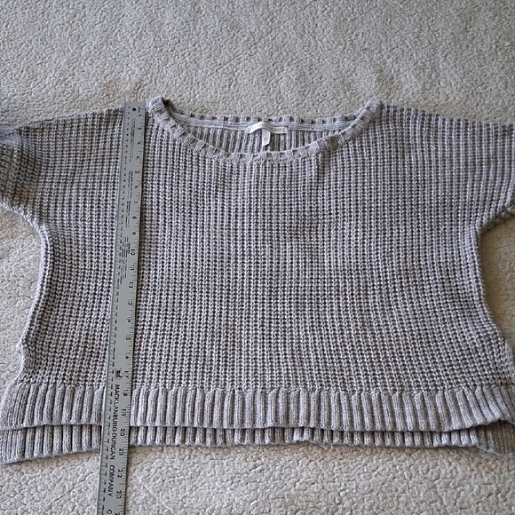Victoria's Secret Light Gray Women's Sweater - Picture 5 of 6